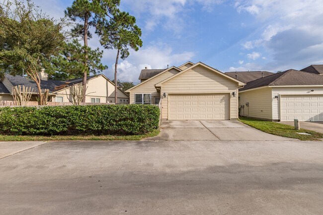 Building Photo - 17255 Mitchell Pass Ln