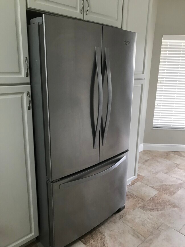 SS APPLIANCES - 3679 Oakhill Dr