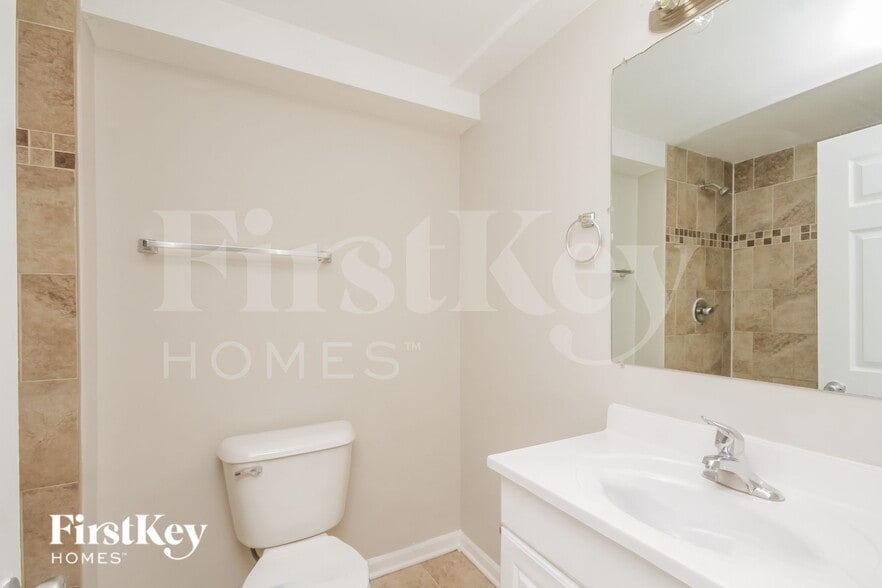 Building Photo - 17213 Springtide Ln