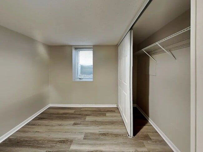 Building Photo - 3101 Nevada Ave S