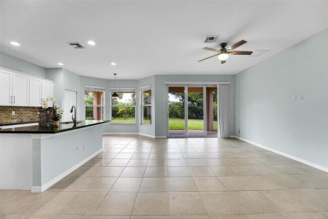 Building Photo - 7162 Prudencia Dr