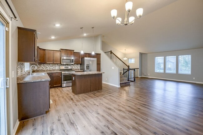 Building Photo - Elkhorn 3 Bedroom!!