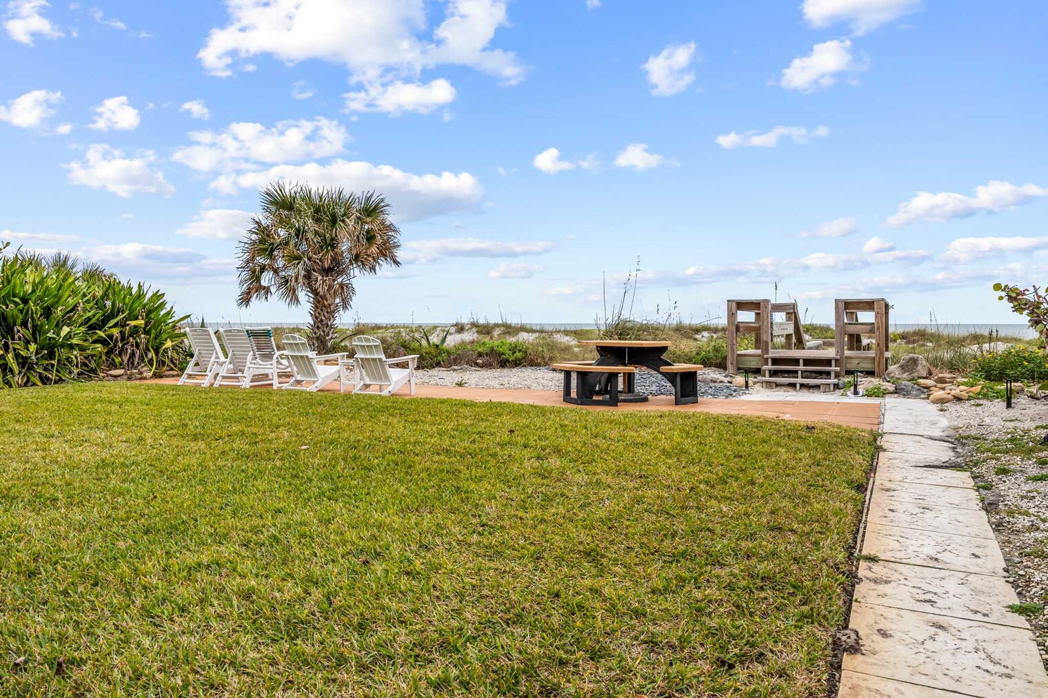 Building Photo - 1145 S Atlantic Ave