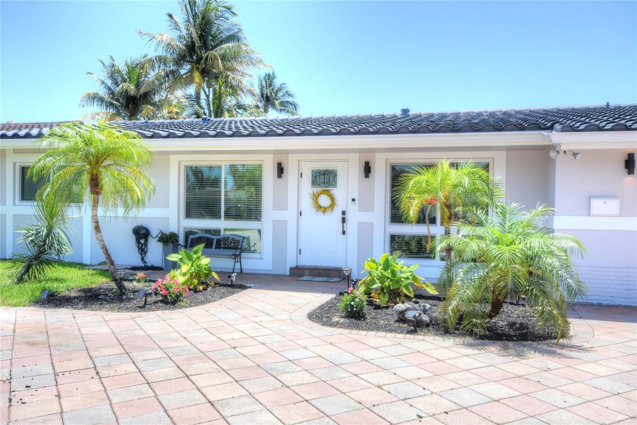 Building Photo - 2228 SE 10th St