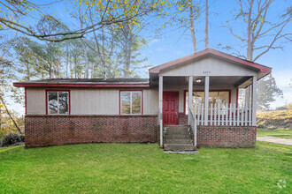 Building Photo - Cozy Home