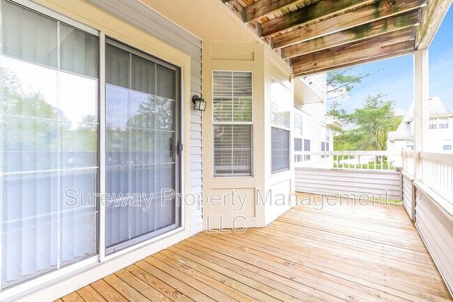 Building Photo - 117 Rainier Ct