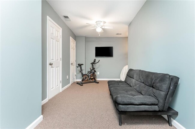 Building Photo - 4735 Longcourt Dr