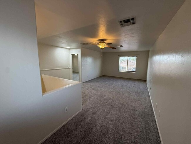 Building Photo - 640 W Emerald Key Dr