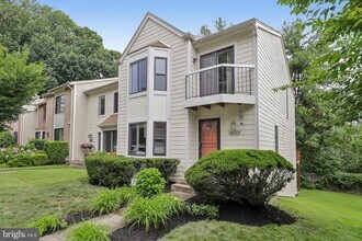 Building Photo - 10739 Mist Haven Terrace