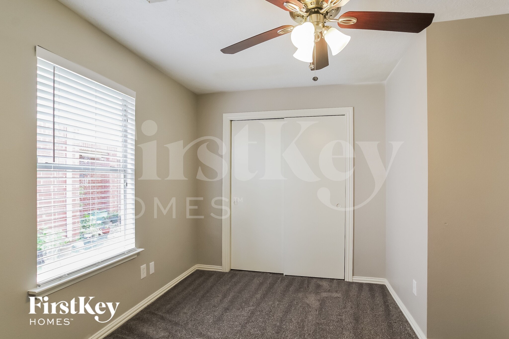 Building Photo - 916 Wilaby Ln