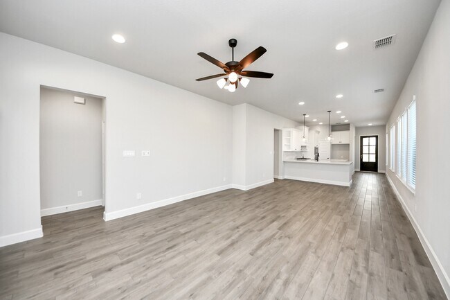 Building Photo - 30934 Evening Skye Dr