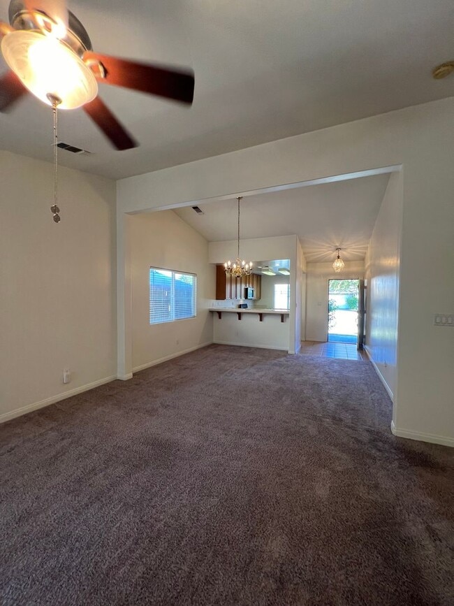 Building Photo - 6615 Silver Moon Dr