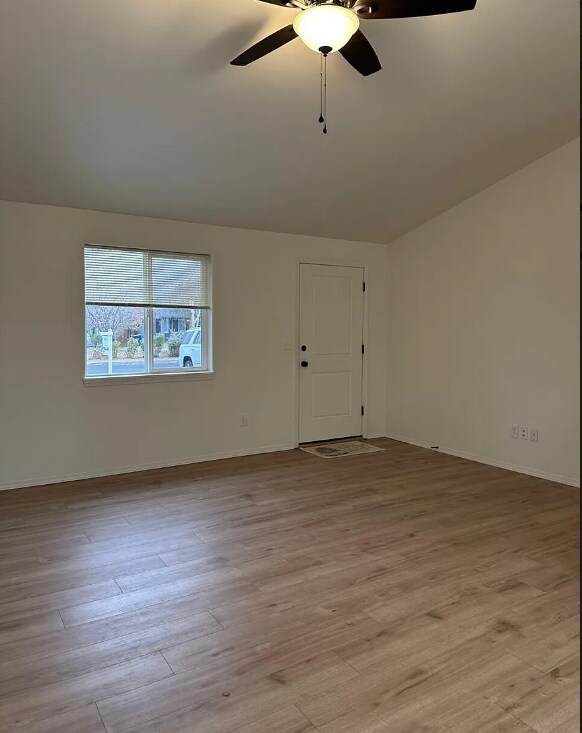 Building Photo - 3238 SW Metolius Ave