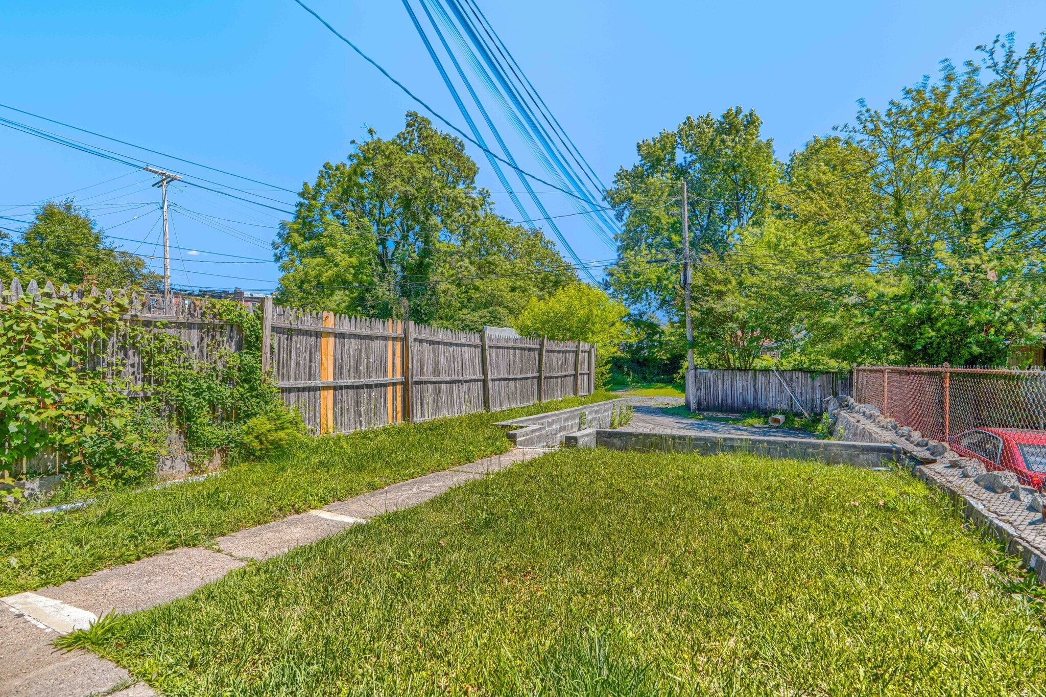 Building Photo - 4041 Wilkens Ave