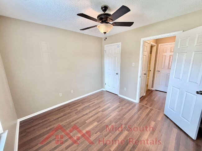 Building Photo - 8339 Honey Dew Cove
