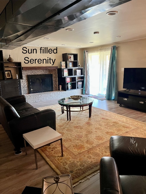 Building Photo - 1 Upon Request