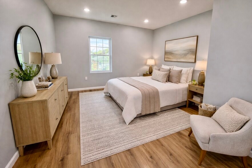 Building Photo - 13 Roosevelt Ave