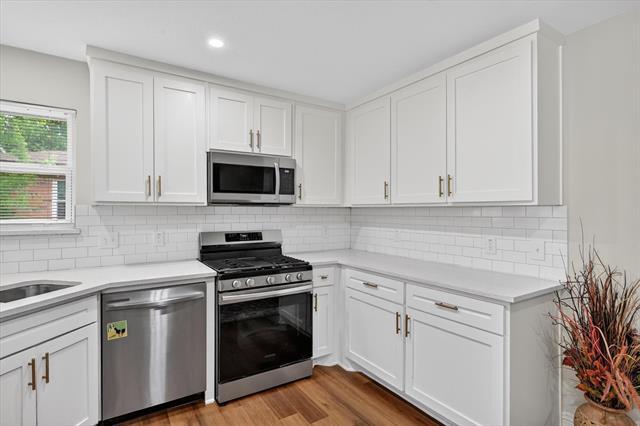Building Photo - 3513 Sheridon Dr