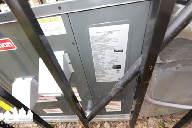 Building Photo - 3491 Pryor St