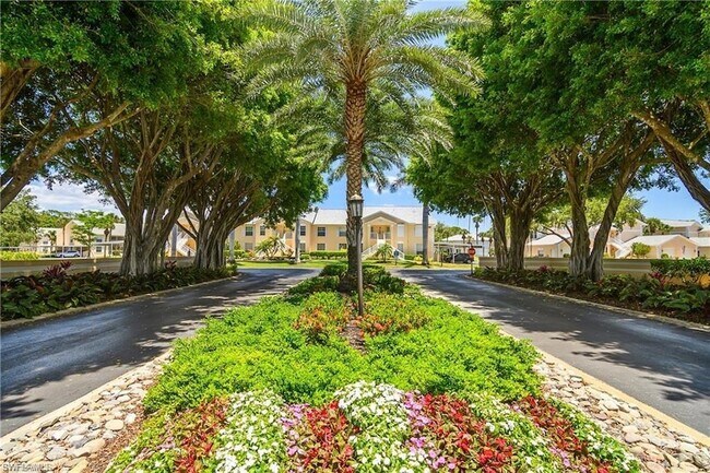 Building Photo - 773 Wiggins Lake Dr