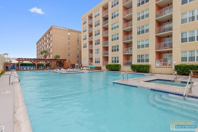 Building Photo - 130 Padre Blvd