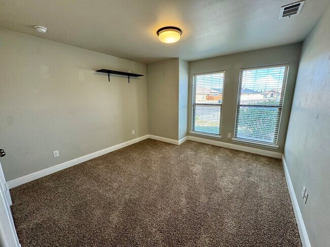 Building Photo - 9323 Bee Balm Ave