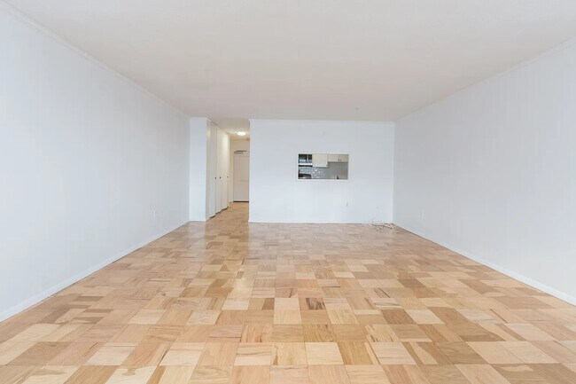 Building Photo - 8 Whittier Pl