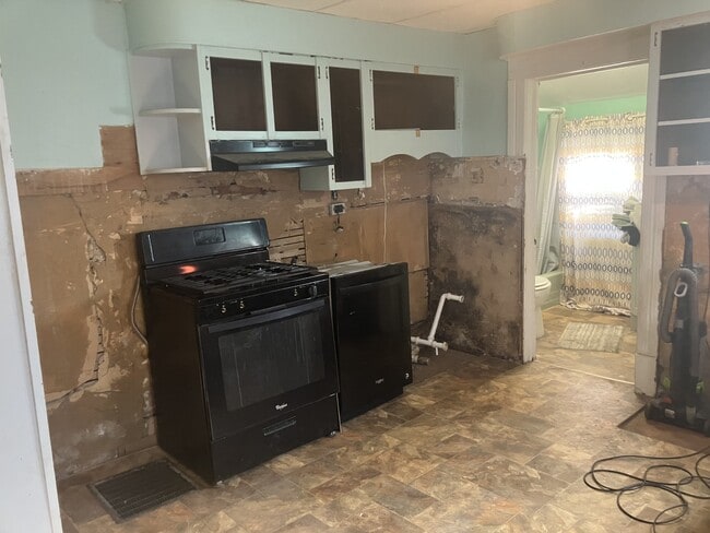 Building Photo - 1013 W Decatur St