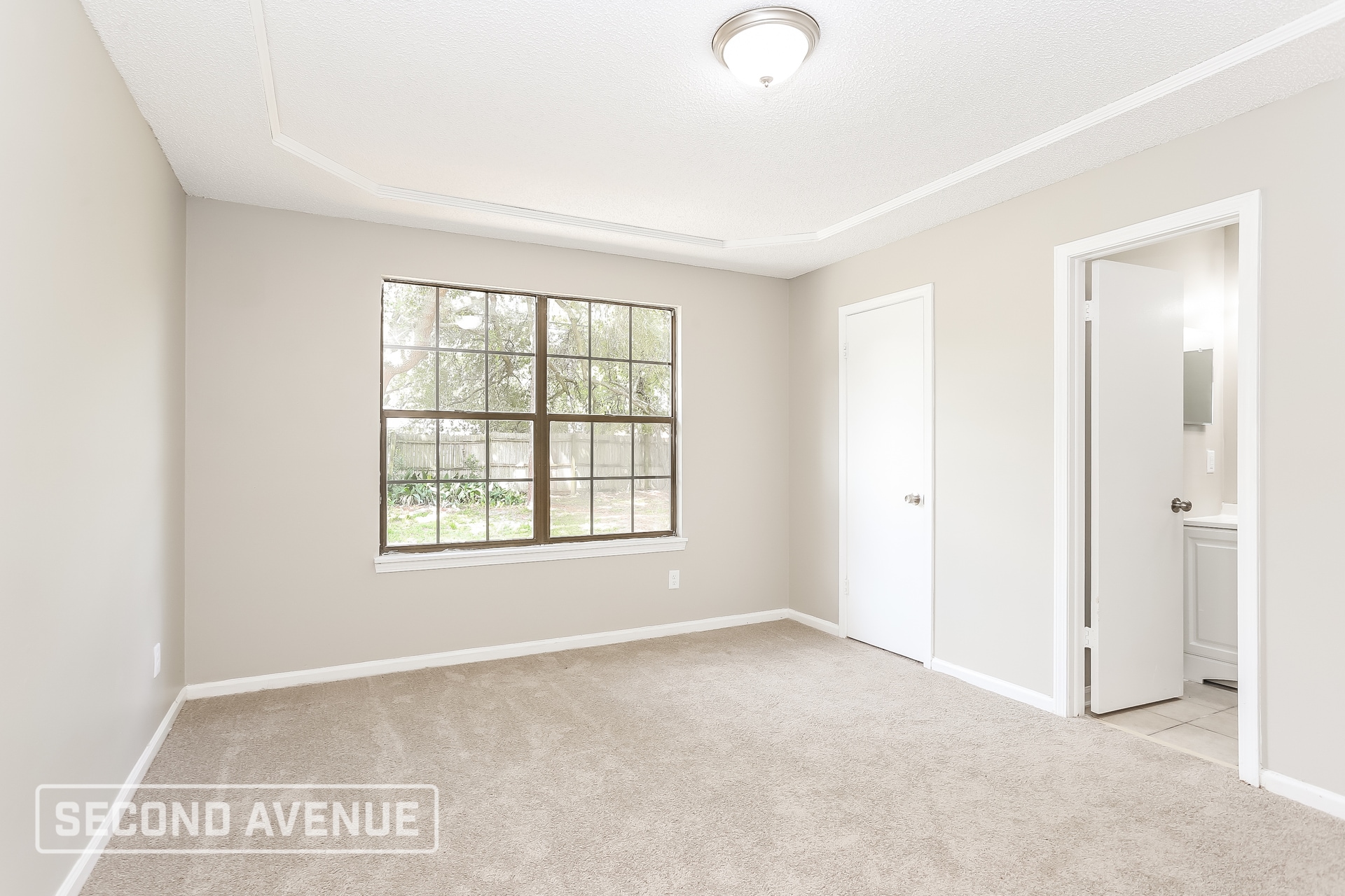 Building Photo - 8027 Sable Woods Dr N