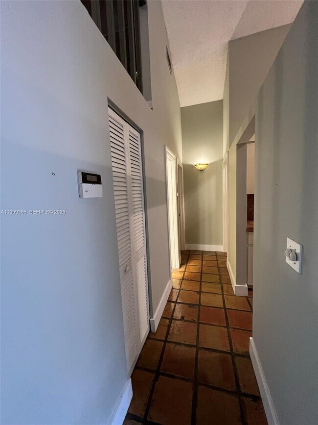 Building Photo - 7512 SW 95th Pl