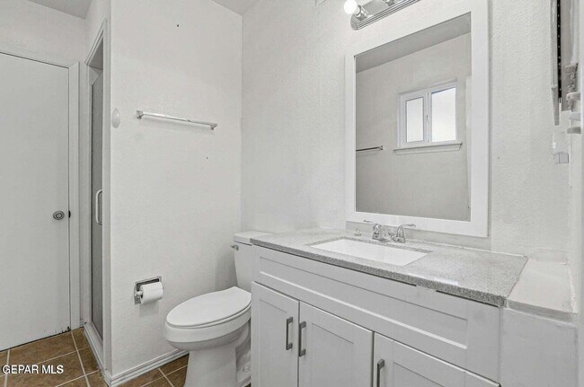 Building Photo - 10720 Sugarland Dr