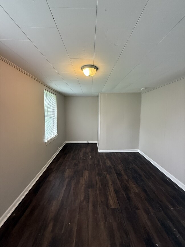 Building Photo - 335 1st Ave NW