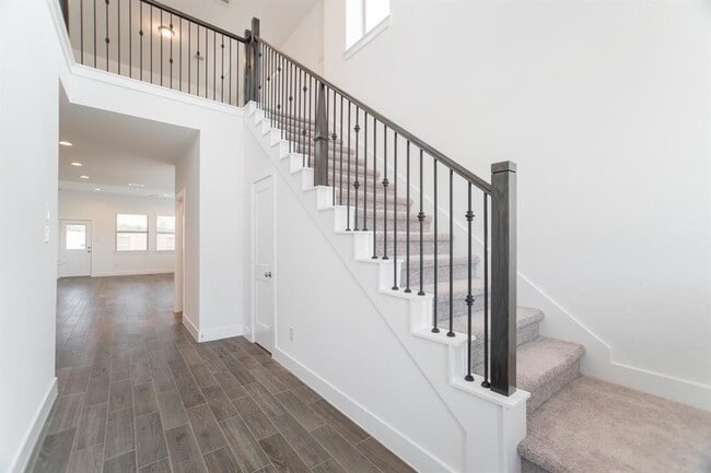 Building Photo - 17723 Tree of Heaven