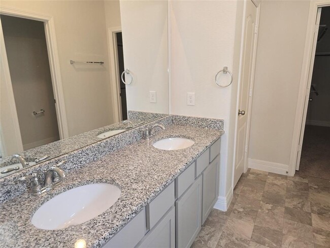 Building Photo - 40350 Bay Warbler Wy