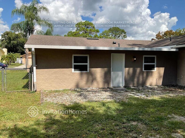 Building Photo - 114 Fairway Ten Dr