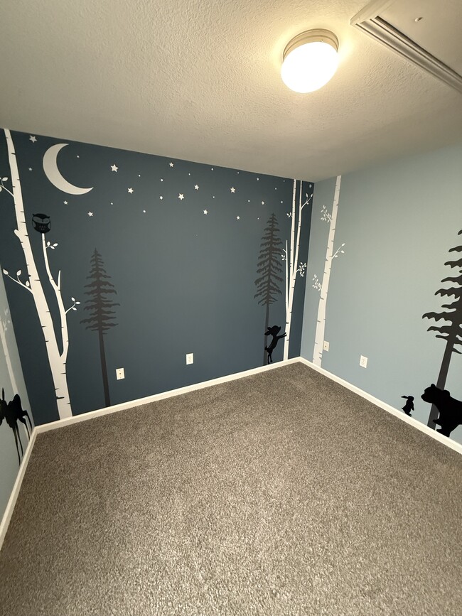 Building Photo - 528 N Hampton Meadows Dr