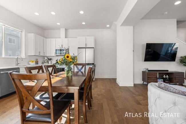 Building Photo - 7856 W 43rd Pl