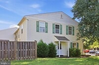 Building Photo - 569 Lancaster Pl