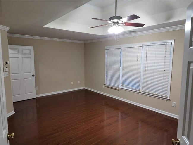 Building Photo - 12990 Meridian Ct