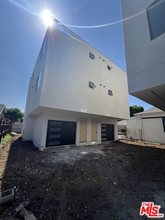 Building Photo - 1230 S Berendo St
