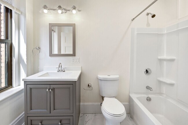 Building Photo - 866 Huntington Ave