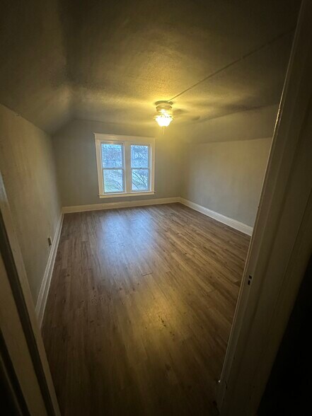 Bedroom 3 - 609 11th St