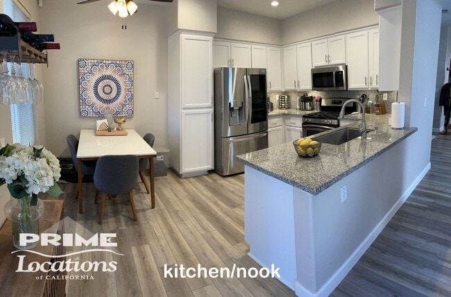 Building Photo - Wow!! An east Roseville charmer