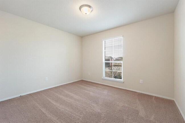 Building Photo - 1709 Gigante Dr