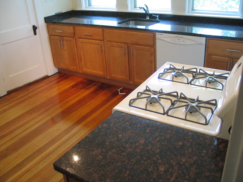 Building Photo - 35 Matchett St