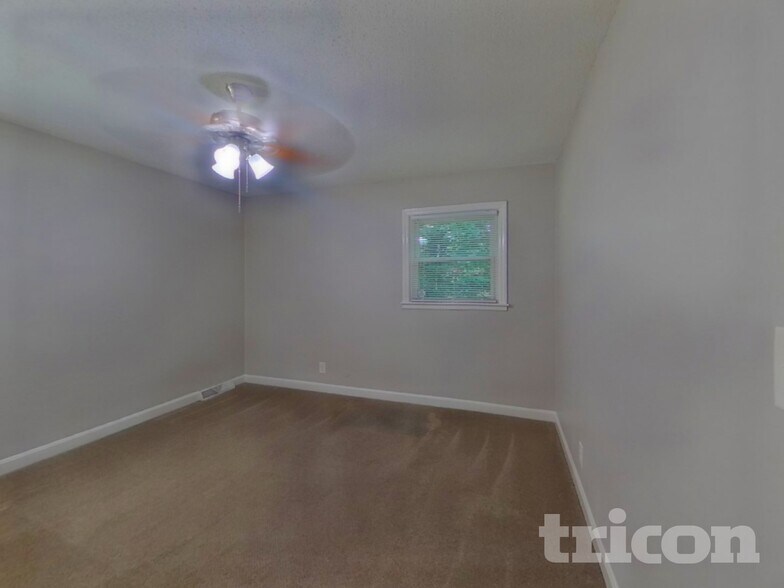 Building Photo - 839 Lundy Ln