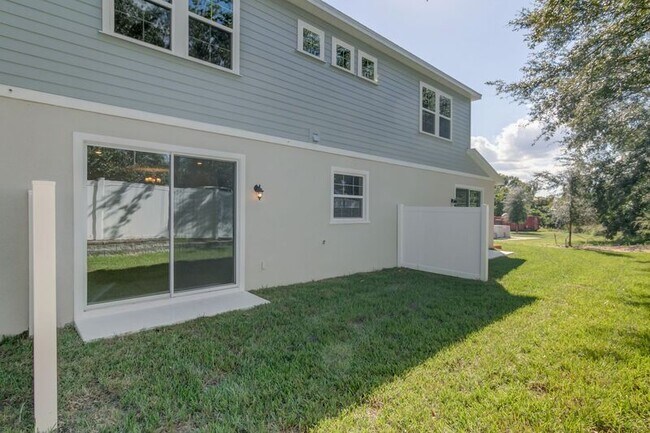 Building Photo - 924 Grand Wildmere Cove