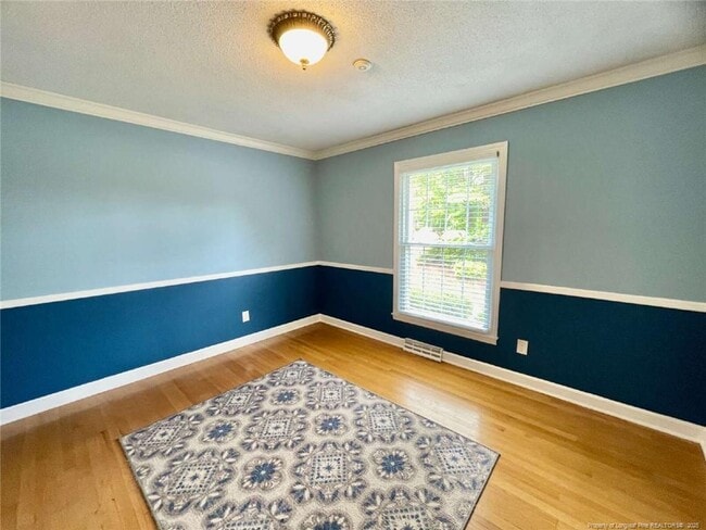 Building Photo - 2514 Dartmouth Dr