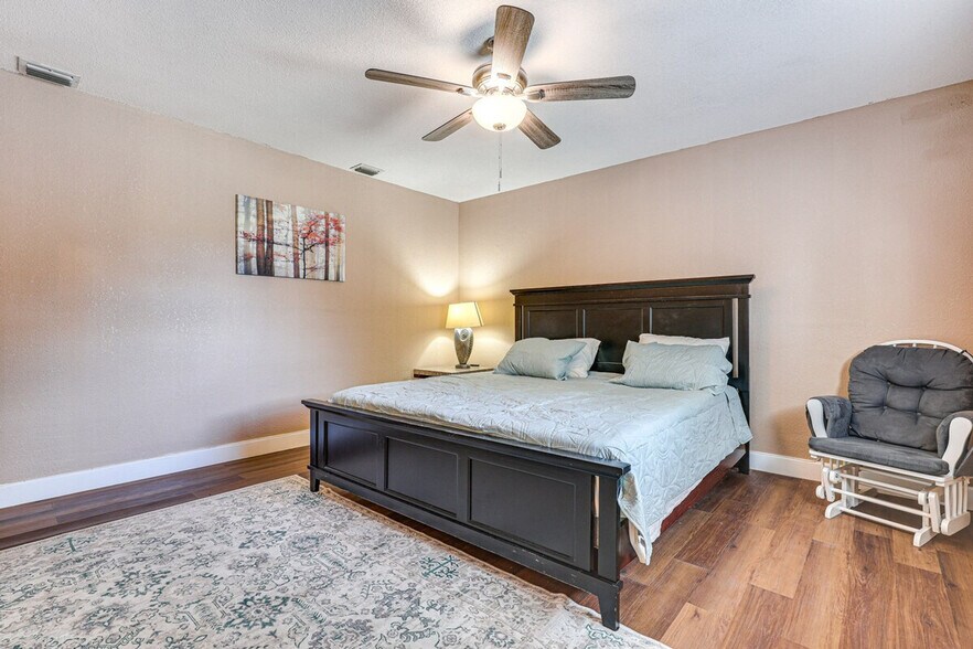 Building Photo - 2934 NW 66th St