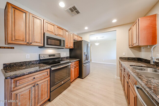 Building Photo - 6539 E Arbor Ave